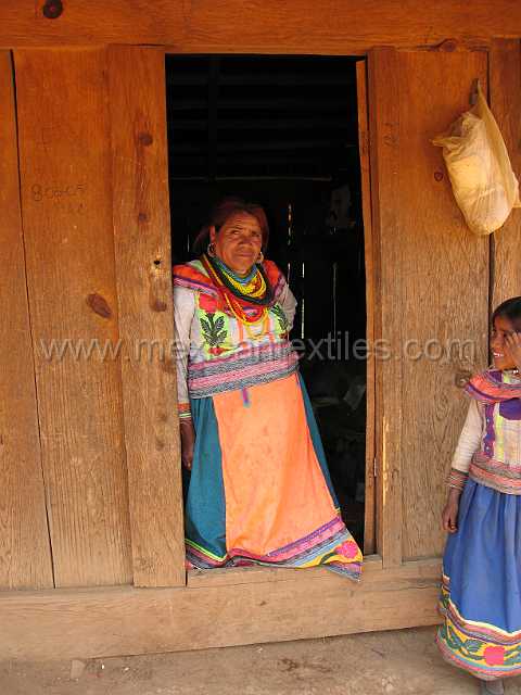 cora_tepepocha_01.JPG - A recently widowed mother and daughter. This small village is on a almost invisible road behind the big hill in Santa Teresa.