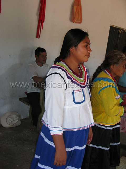 presidio_cora_02.JPG - Cora women in traditional dress in Presido de los Reyes, Ruiz, Nayarit