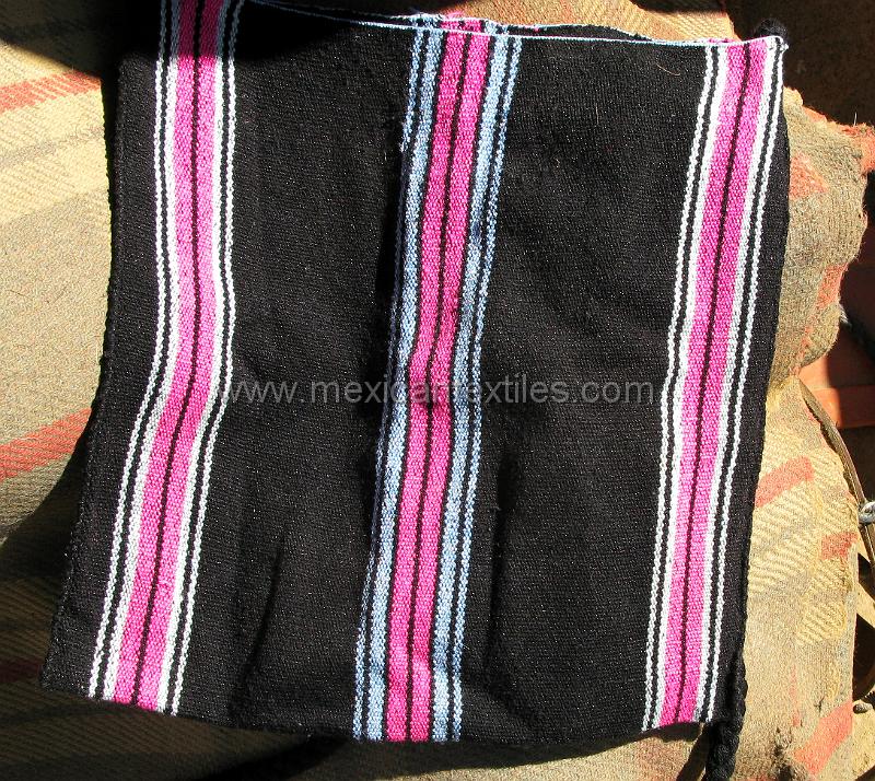 tepehuano_bag.jpg - Documentation of tepehuano indigenous textiles from Huajicori, Nayarit, Mexico . Tepehuano woven bag.