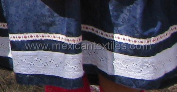 tepehuano_durango_14.jpg - Documentation of tepehuano indigenous textiles from Huajicori, Nayarit, Mexico. Details for lace on the skirt.