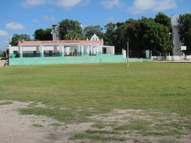 mayan_concepcion04.JPG - Documantary photos of villages of Calkani, Campeche november 2011
