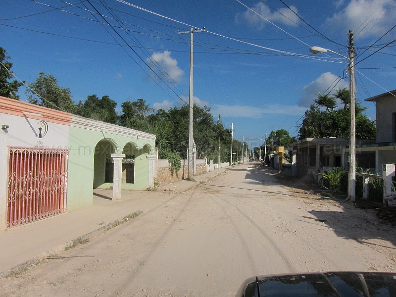 mayan_nunkini02.JPG - Documantary photos of villages of Calkani, Campeche november 2011