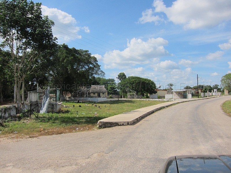 mayan_santamaria04.JPG - Documantary photos of villages of Calkani, Campeche november 2011
