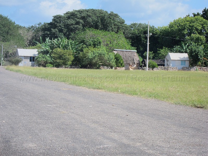 mayan_santamaria06.JPG - Documantary photos of villages of Calkani, Campeche november 2011