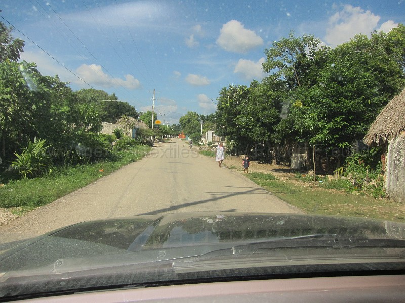 mayan_santacruz02.JPG - Documantary photos of villages of Calkani, Campeche november 2011