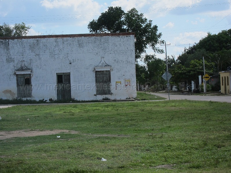 mayan_santacruz07.JPG - Documantary photos of villages of Calkani, Campeche november 2011