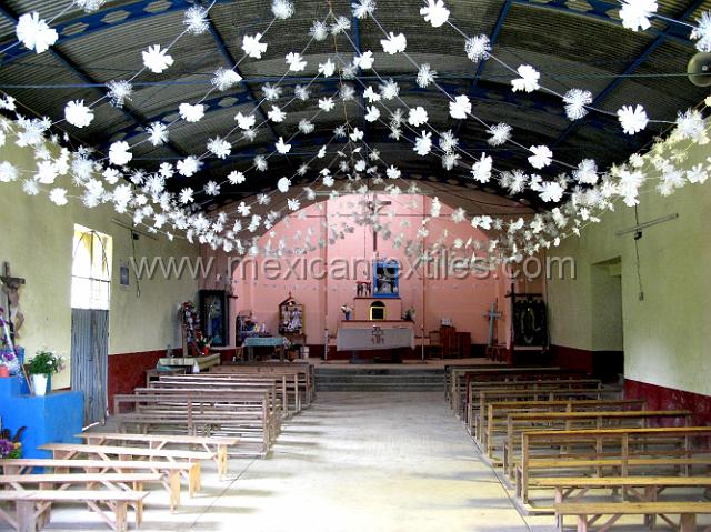 aguacatitla_mazateca_25.JPG - Inside the church