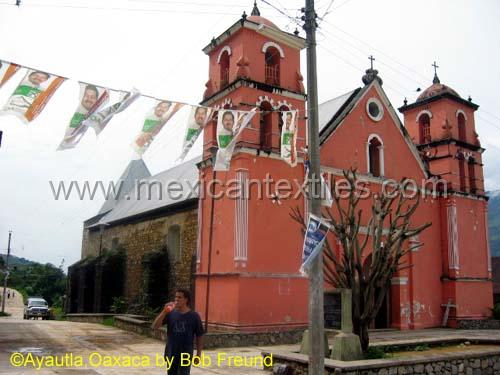 mazateca_ayutla__27.jpg - The church was in good condition. In the bottom image there are two women walking in town. About 60% of the women that I saw were wearing huipils (2001). All spoke Mazatec and most spoke Spanish also.