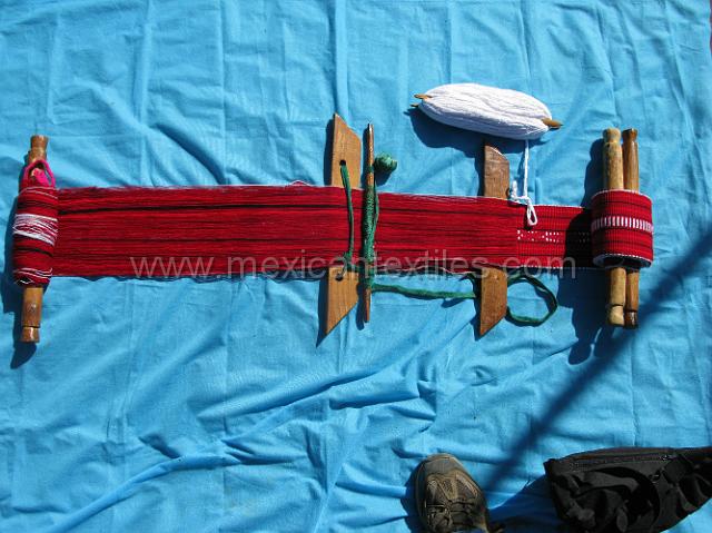loom_tonalisco_19.JPG - A belt loom at Aristas house.