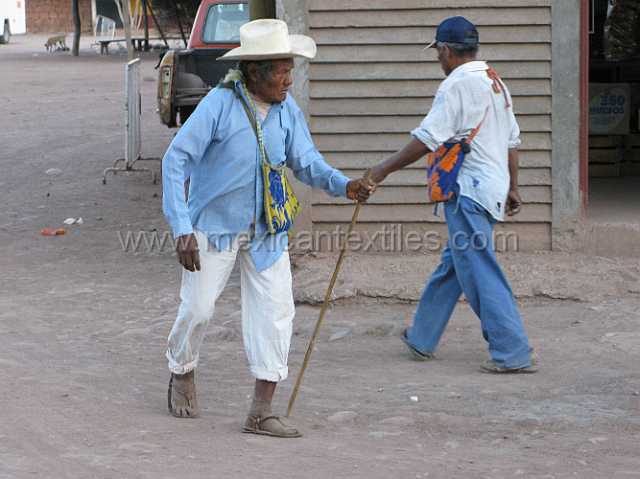 Jesus_Maria_03.JPG - Elderly man in muslin pants and typical Cora bag.