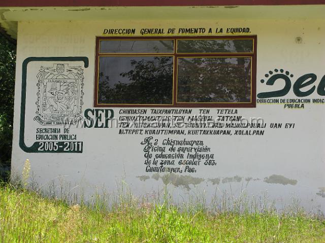 nahua_cuautempan_01.JPG - I open this gallery with this image of the SEP ( Sec of Education) there are a strong effort underway to preserve the Nahuatl language in the schools. I spoke at length with a teacher about globalization, immigration, poverty and the effect on indigenous cultures.