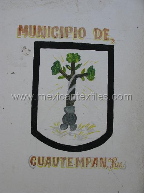 nahua_cuautempan_02.JPG - This is the emblem of the municipality it was also the Aztec map symbol for Cuautempan in pre columbian times.