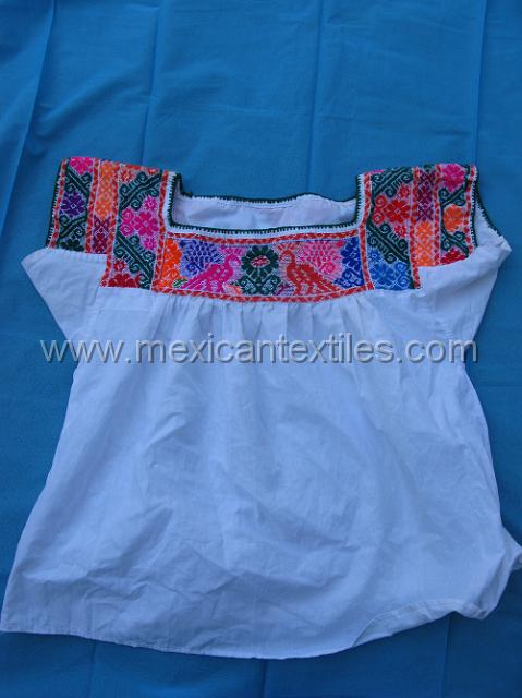 nahua_ixtolco_17.JPG - A bloiuse from  Florentina Cabrera Luna wardrobe , it looks to be from Zoatecpan, Puebla , not to far away,