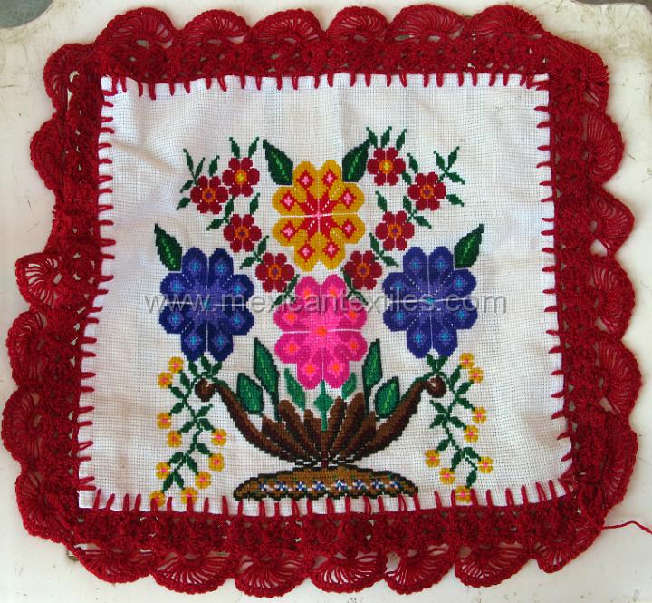 sn_antonio_embroiderey_01.JPG - Otomi indian embroidery from San Antonio Huehuetla, Hidalgo  napkin , cross stitch, flowers in vase