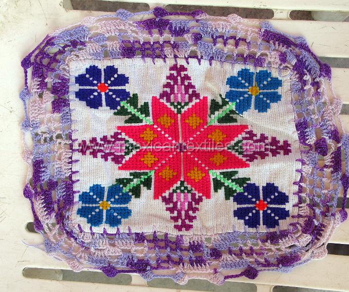 sn_antonio_embroiderey_02.JPG - Otomi indian embroidery from San Antonio Huehuetla, Hidalgo, otomi star with corn and floral design, napkin